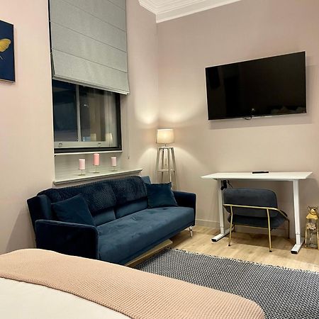 Stunning 2 Bed Apartment In Greater Manchester Extérieur photo